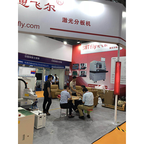 拼多多今晚上市，黄峥回应争议：老百姓退款了下次可能还来